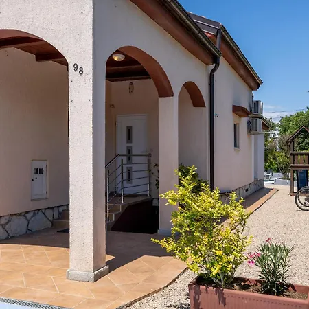 Villa Zavala *