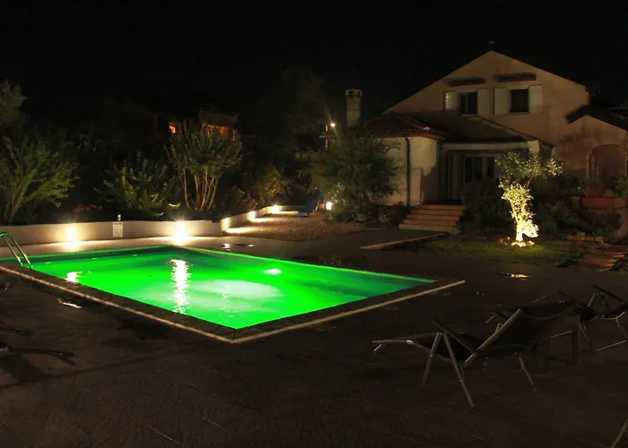 Zavala Villa